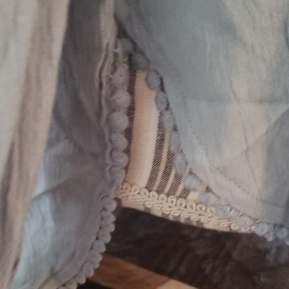 Aeropostale women's blouse sz. M - Picture 4 of 7